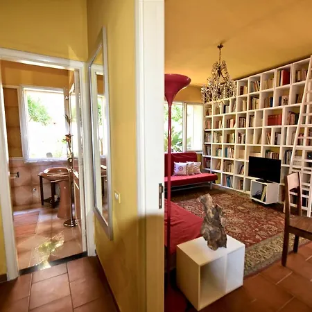 Apartment Collection: Butterfly Taormina